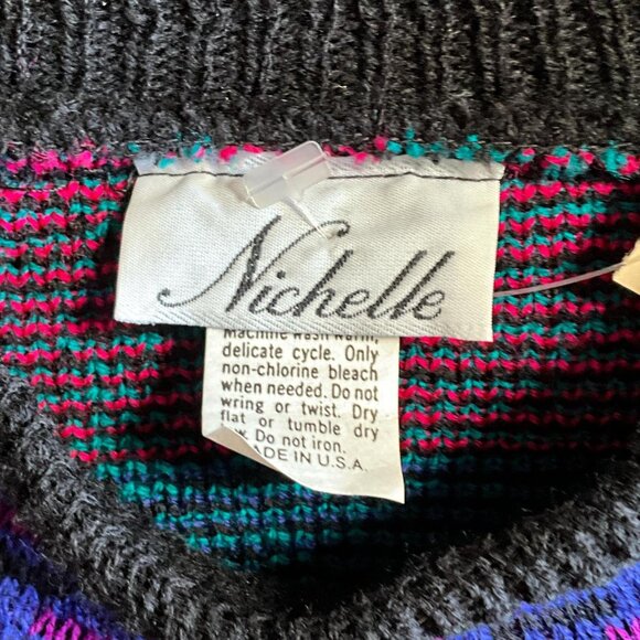 Vintage Nichelle & Dana Scott Sweater Bundle – Bold Floral & Geometric Patterns - Picture 4 of 8